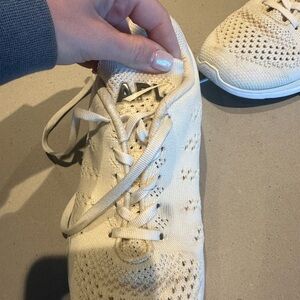 APL women’s shoes size 8